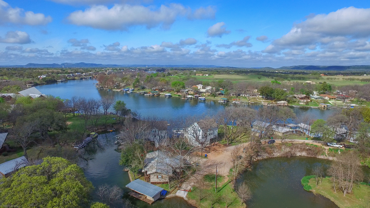 1336 S Lakeside Dr, Burnet, TX, 78611 Scene 1