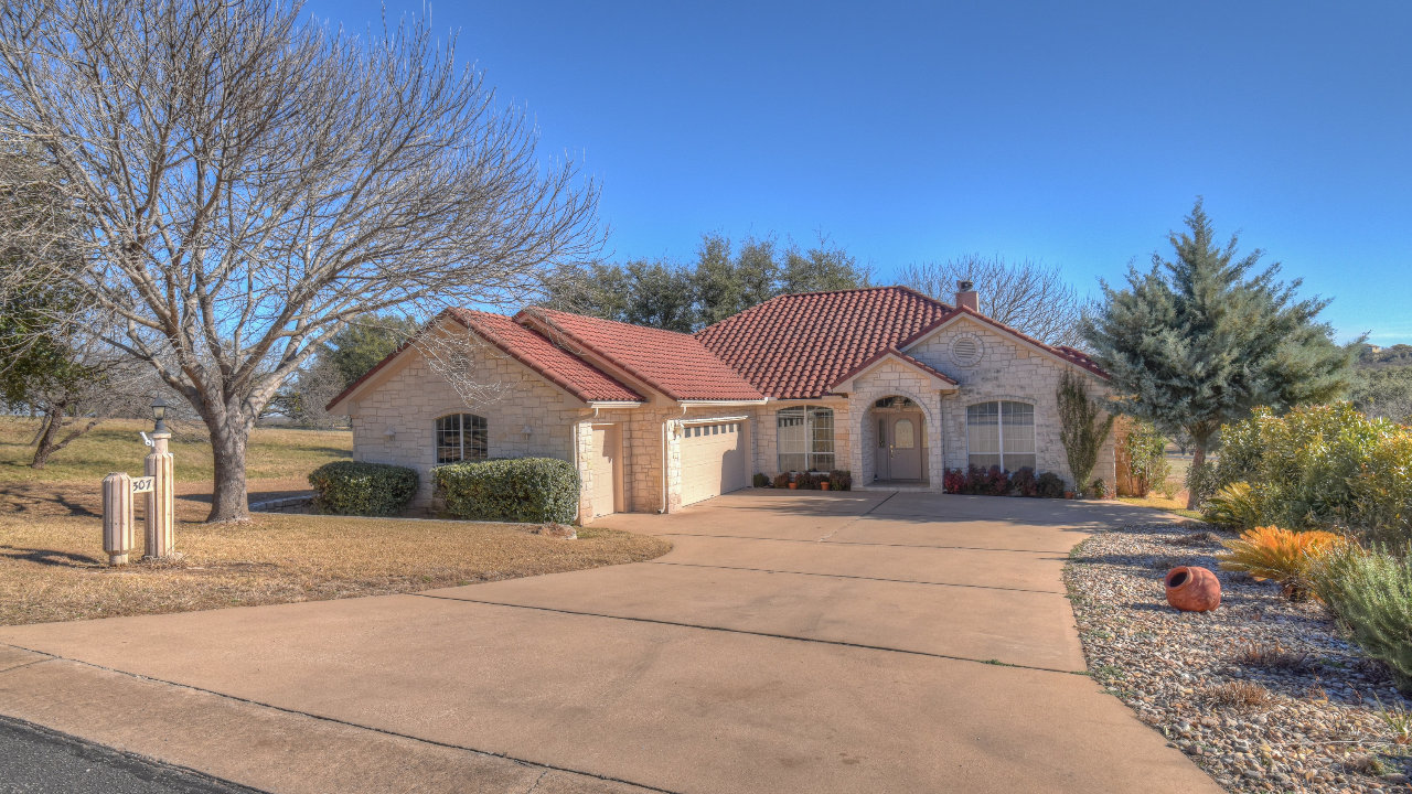 307 Florentine, Horseshoe Bay, TX, 78657 Scene 1