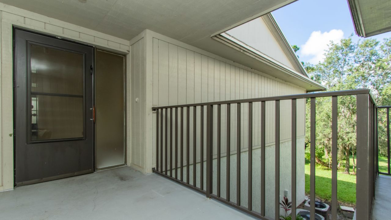 LANDING AT FRONT DOOR