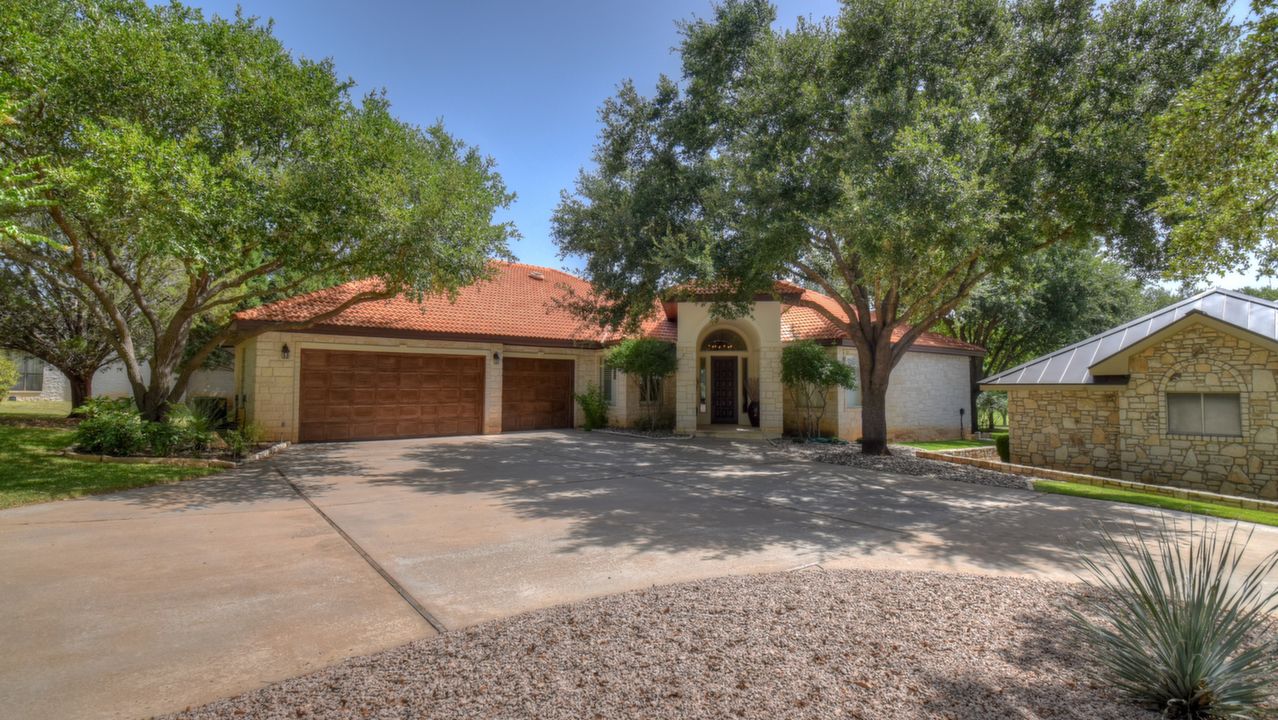 414 Fissure, Horseshoe Bay, TX, 78657 Scene 1