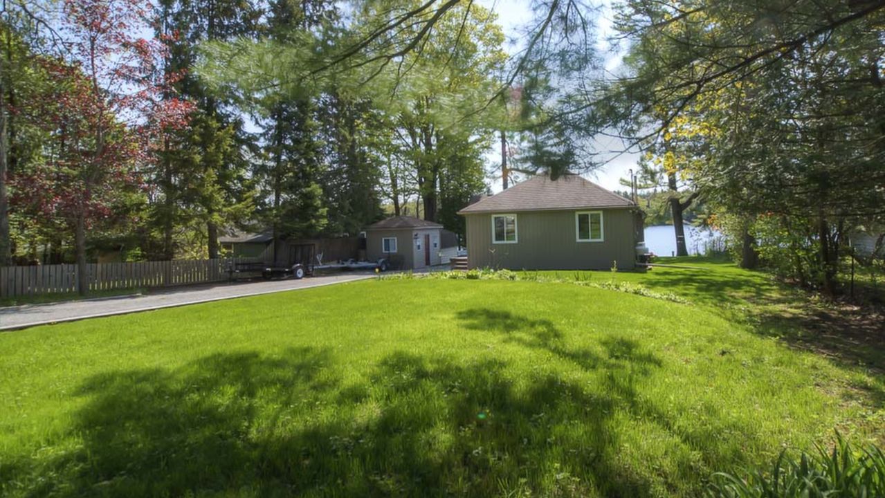 12 Horseshoe Cres, Kawartha Lakes, ON, K0M2B0 Scene 2