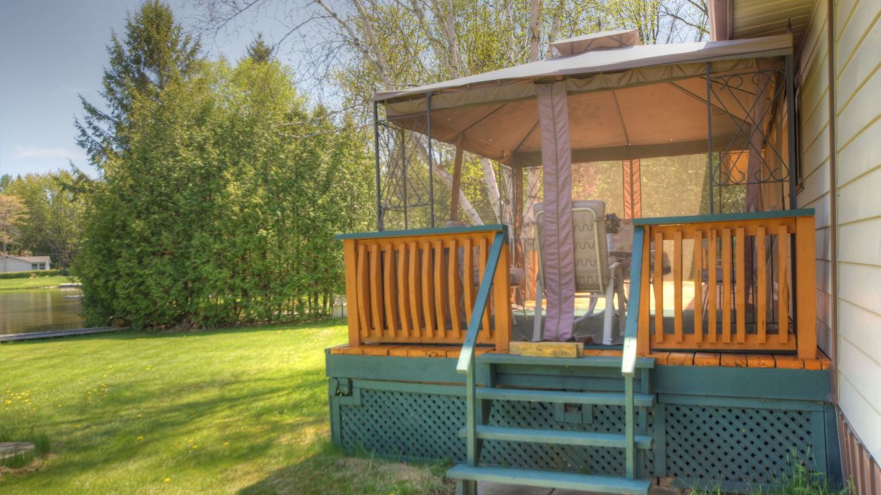 Sundeck overlooking lake